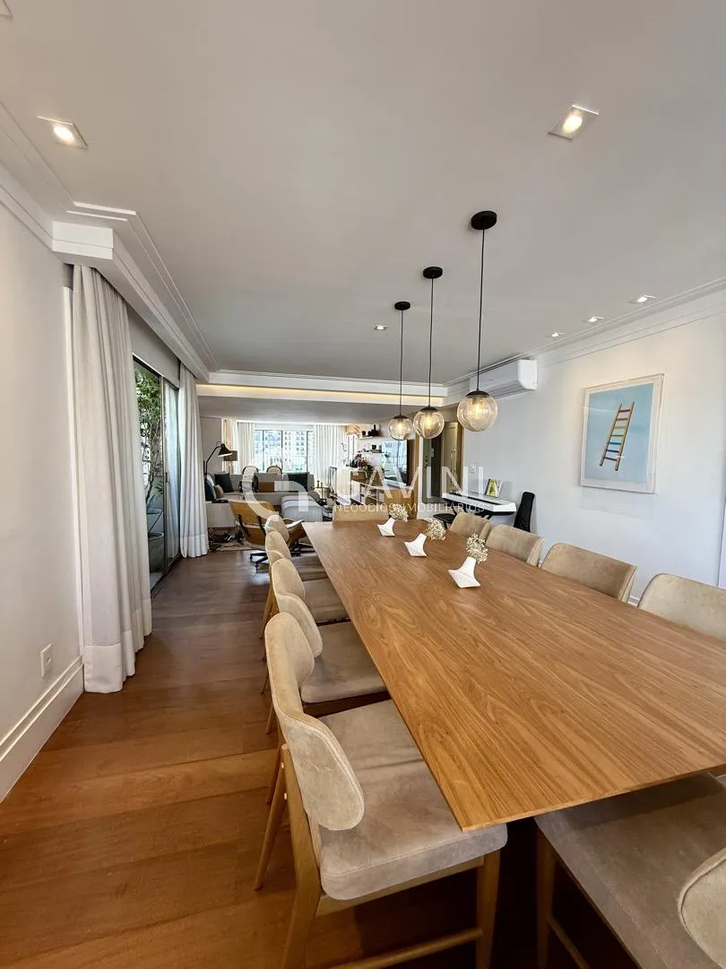 Apartamento com 2 suítes à venda em Real Parque, São Paulo, por R$ 3.000.000 Imagem 5