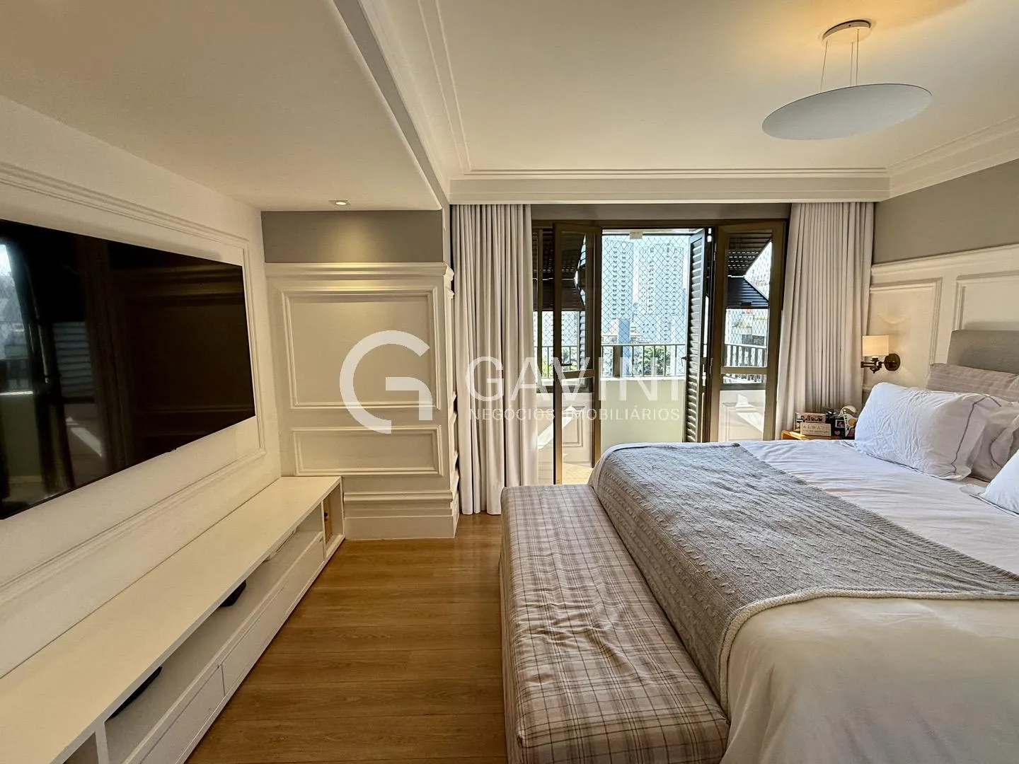 Apartamento com 2 suítes à venda em Real Parque, São Paulo, por R$ 3.000.000 Imagem 16