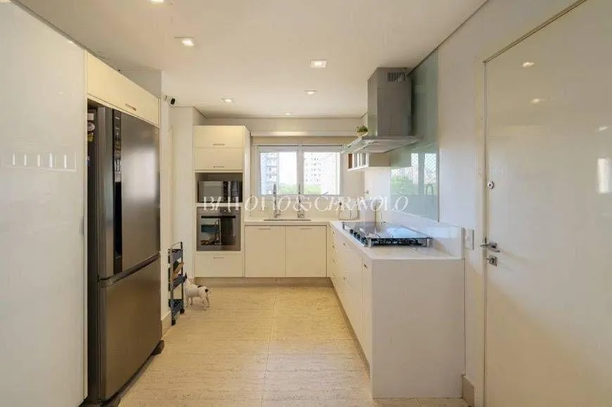 Apartamento com 3 suítes à venda em Vila Olímpia, São Paulo, por R$ 6.300.000 Imagem 7