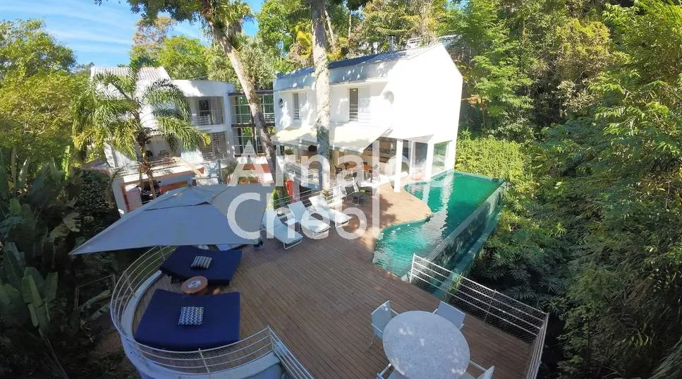 Casa de condomínio com 4 suítes à venda em Iporanga, Guarujá, por R$ 13.500.000