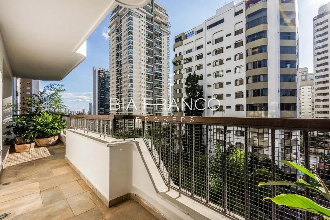 Apartamento com 2 suítes à venda em Campo Belo, São Paulo, por R$ 4.450.000 Imagem 2