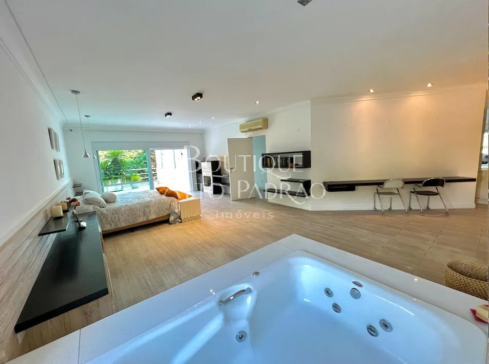 Casa com 4 suítes à venda em Cidade Jardim, São Paulo, por R$ 6.400.000 Imagem 13