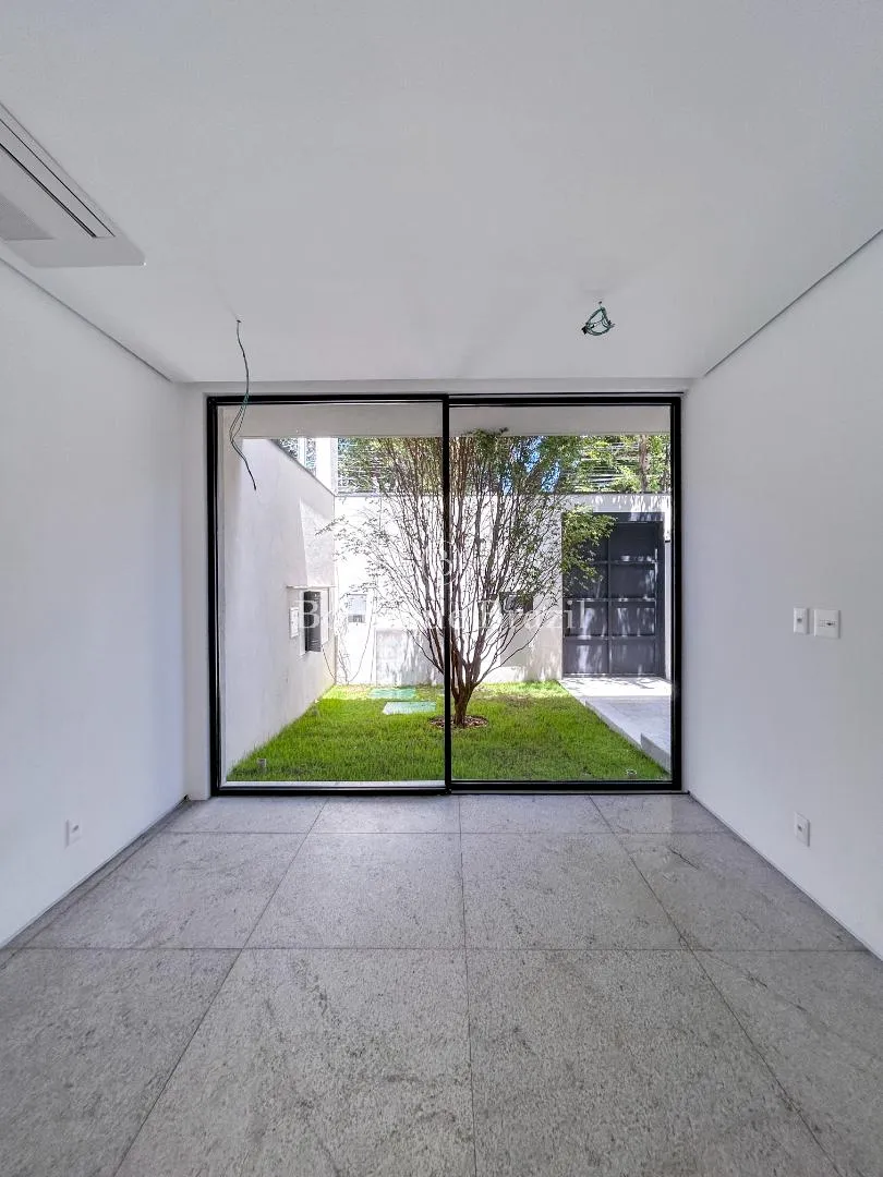 Casa com 4 suítes à venda em Jardim Europa, São Paulo, por R$ 25.000.000 Imagem 2