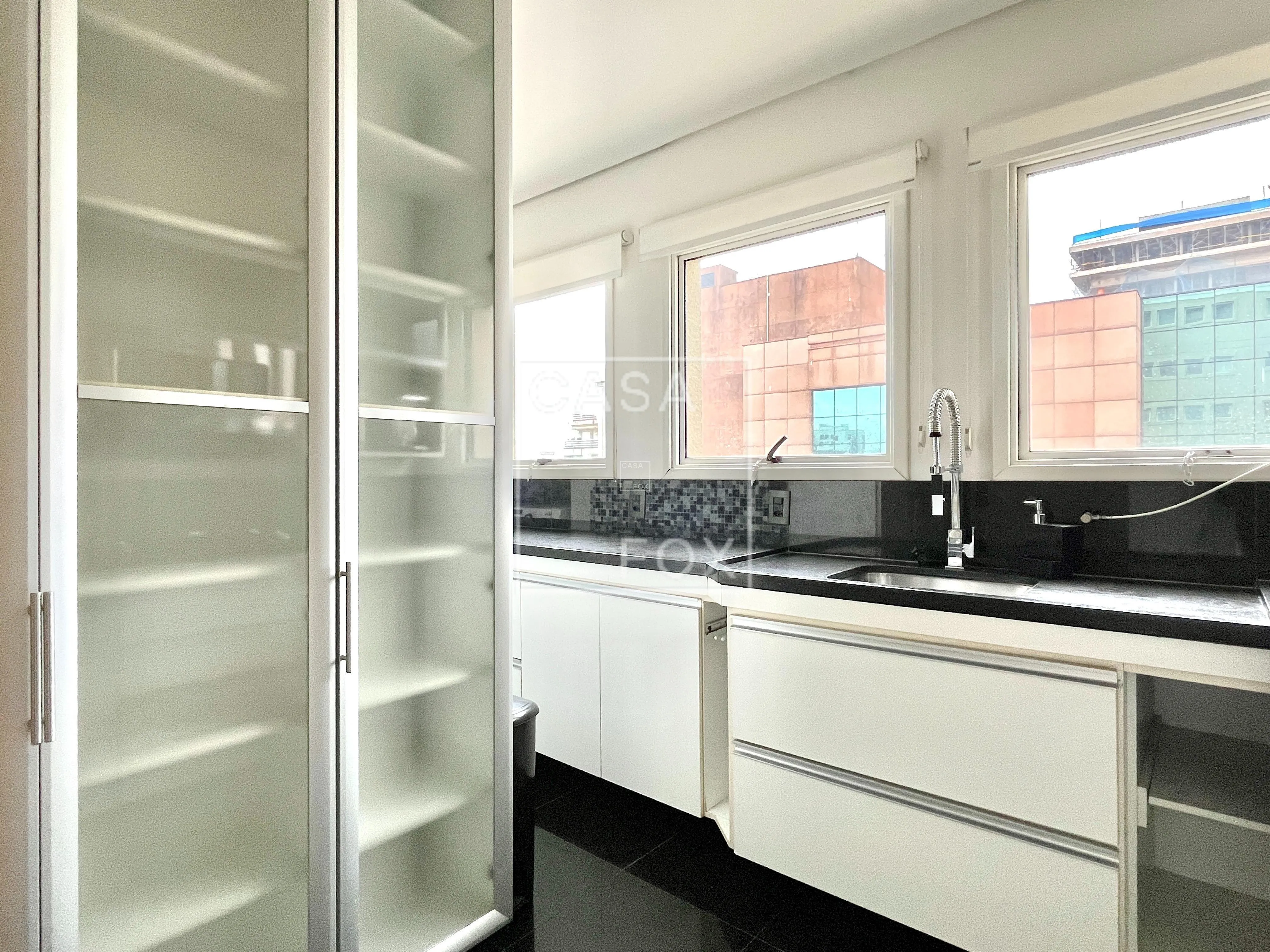 Apartamento com 2 suítes à venda em Jardim Paulista, São Paulo, por R$ 2.000.000 Imagem 9