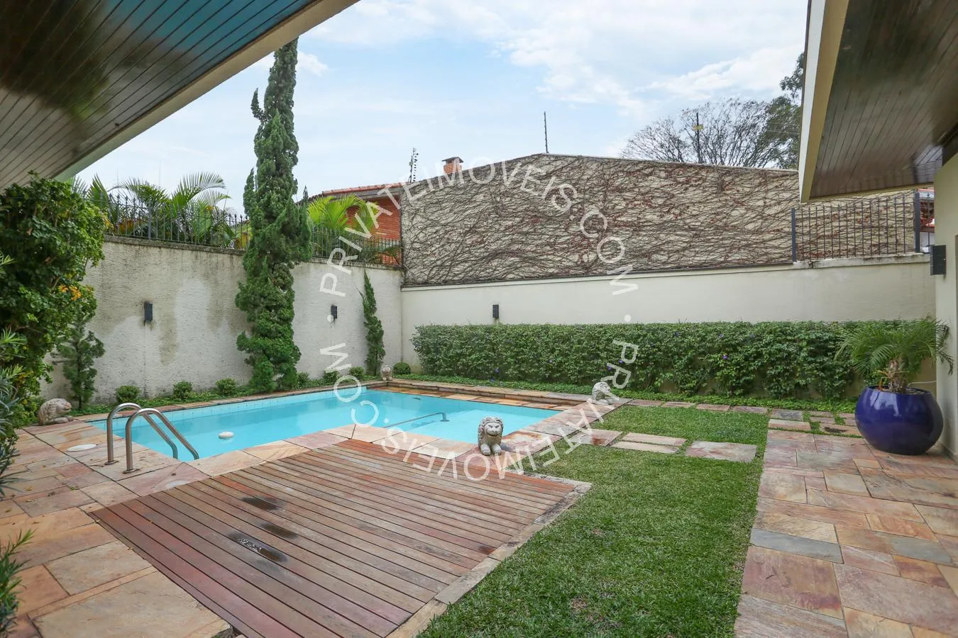 Casa com 2 suítes à venda em Jardim Guedala, São Paulo, por R$ 3.950.000