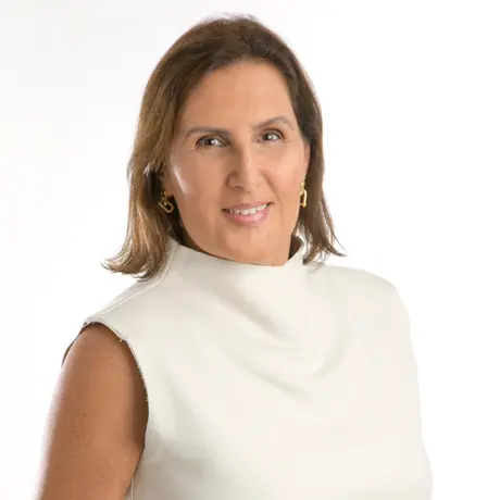 Fernanda Goes Mosaic Homes