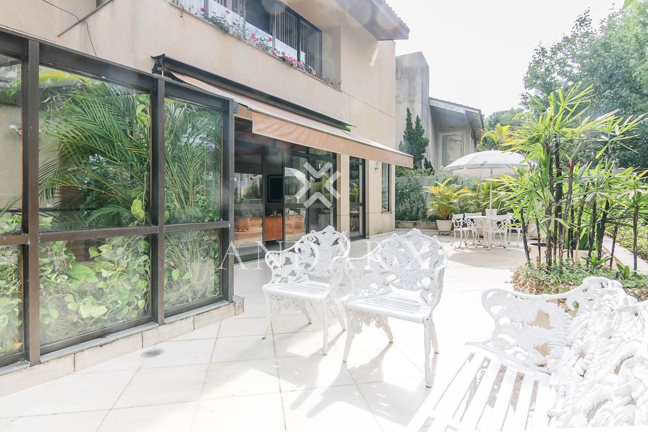Casa com 3 suítes à venda em Pacaembu, São Paulo, por R$ 3.500.000 Imagem 6
