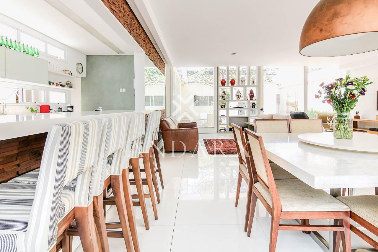 Casa com 3 suítes à venda em Pacaembu, São Paulo, por R$ 4.700.000 Imagem 5
