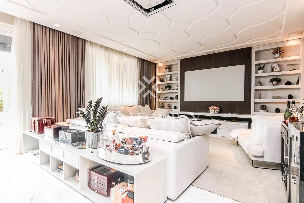 Casa com 4 suítes à venda em Pacaembu, São Paulo, por R$ 11.900.000 Imagem 4