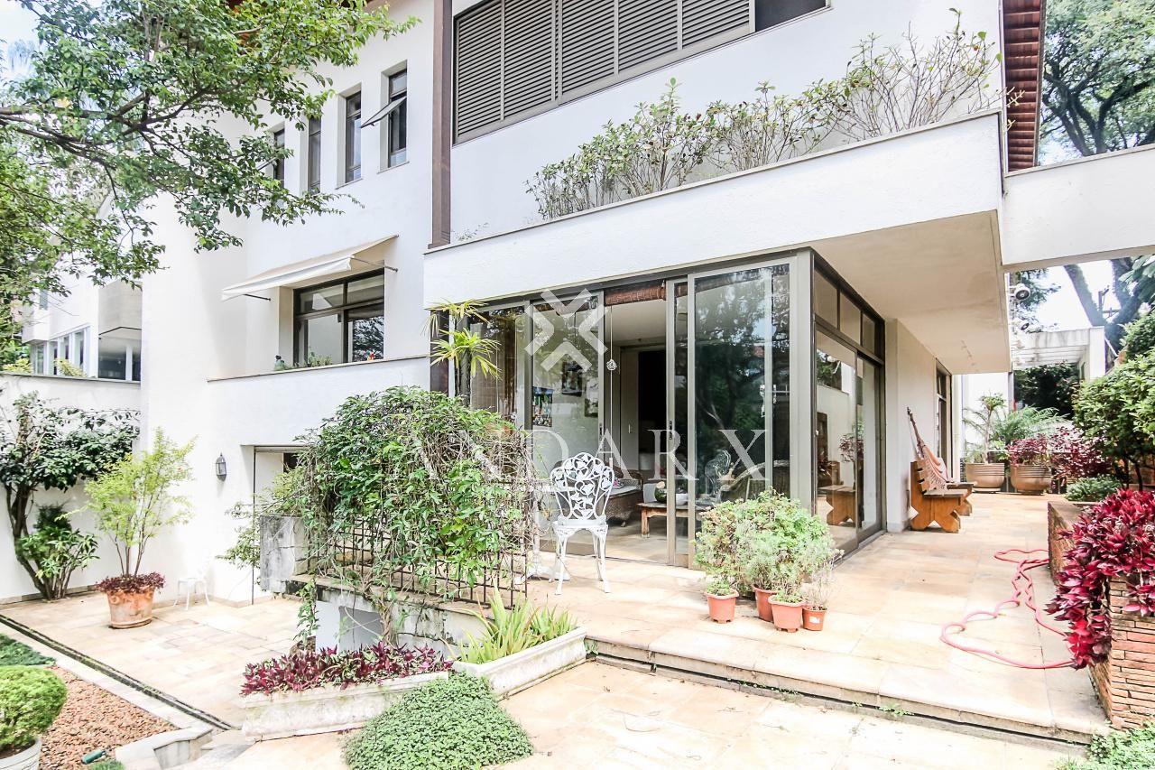 Casa com 5 suítes à venda em Pacaembu, São Paulo, por R$ 5.500.000 Imagem 5