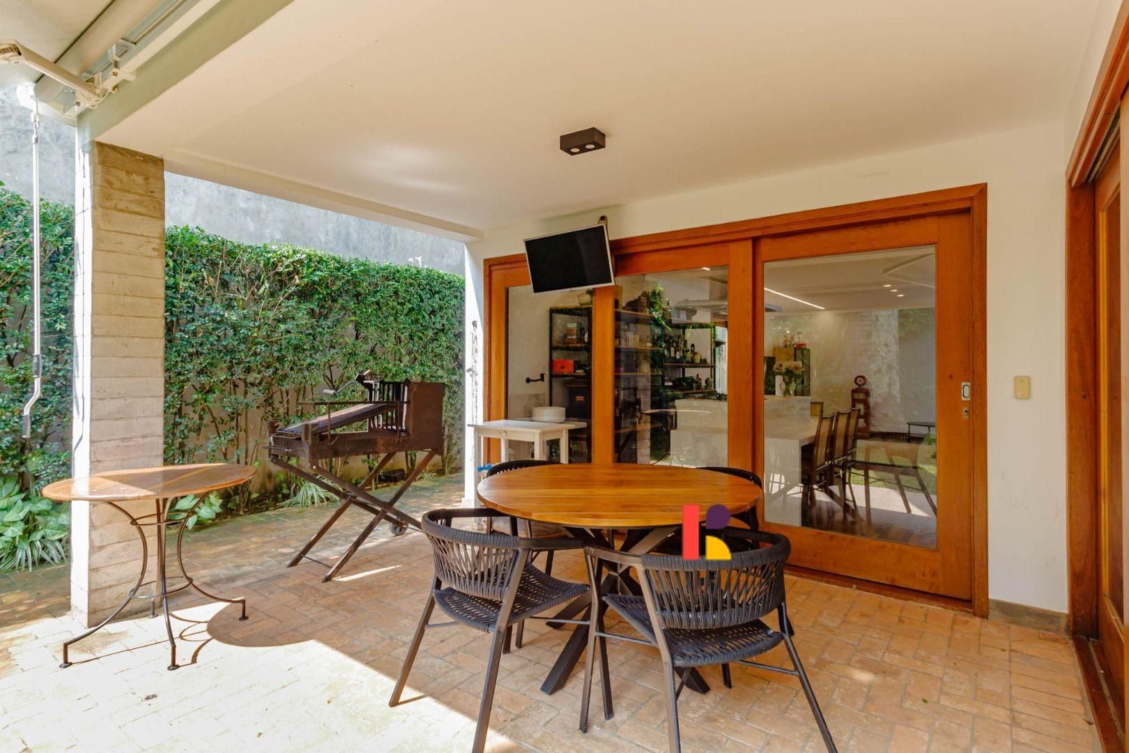 Casa com 4 suítes à venda em Alto De Pinheiros, São Paulo, por R$ 4.700.000 Imagem 4