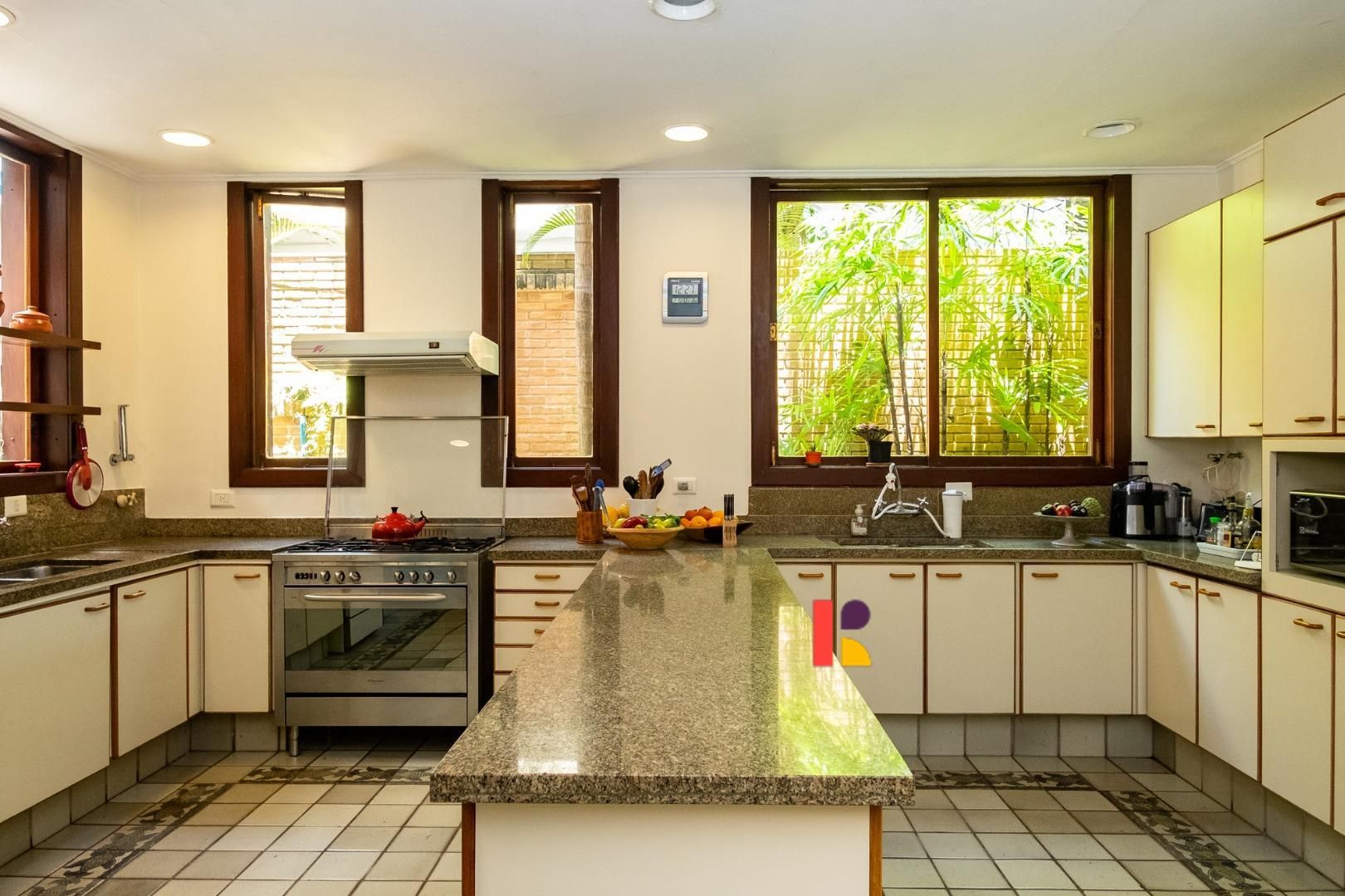Casa com 2 suítes à venda em Pacaembu, São Paulo, por R$ 8.500.000 Imagem 7