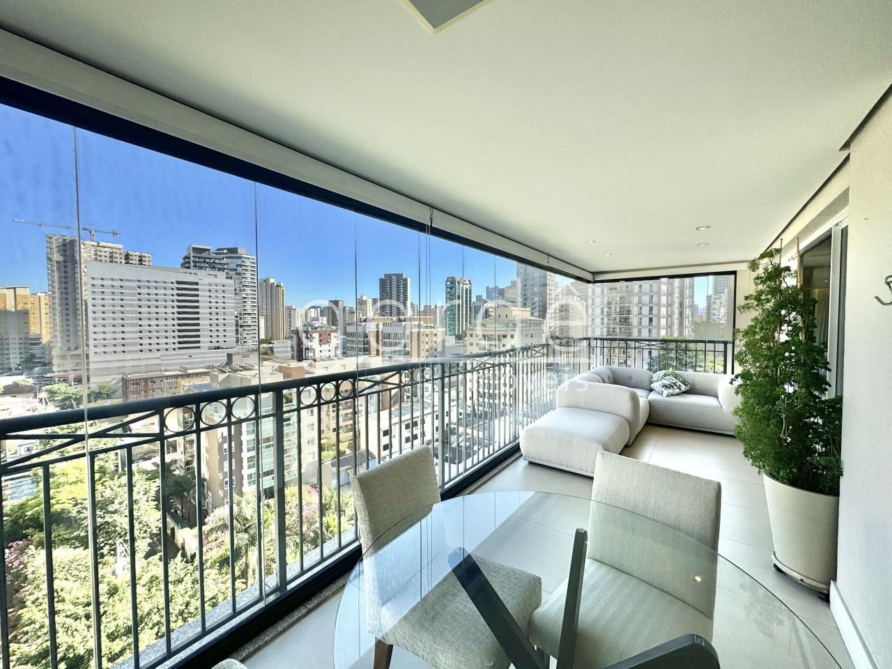 Apartamento com 3 suítes à venda em Vila Nova Conceição, São Paulo, por R$ 6.200.000 Imagem 6