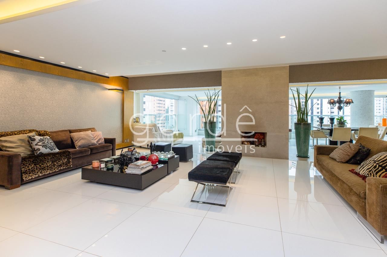 Apartamento com 4 suítes à venda em Moema, São Paulo, por R$ 11.899.000 Imagem 8