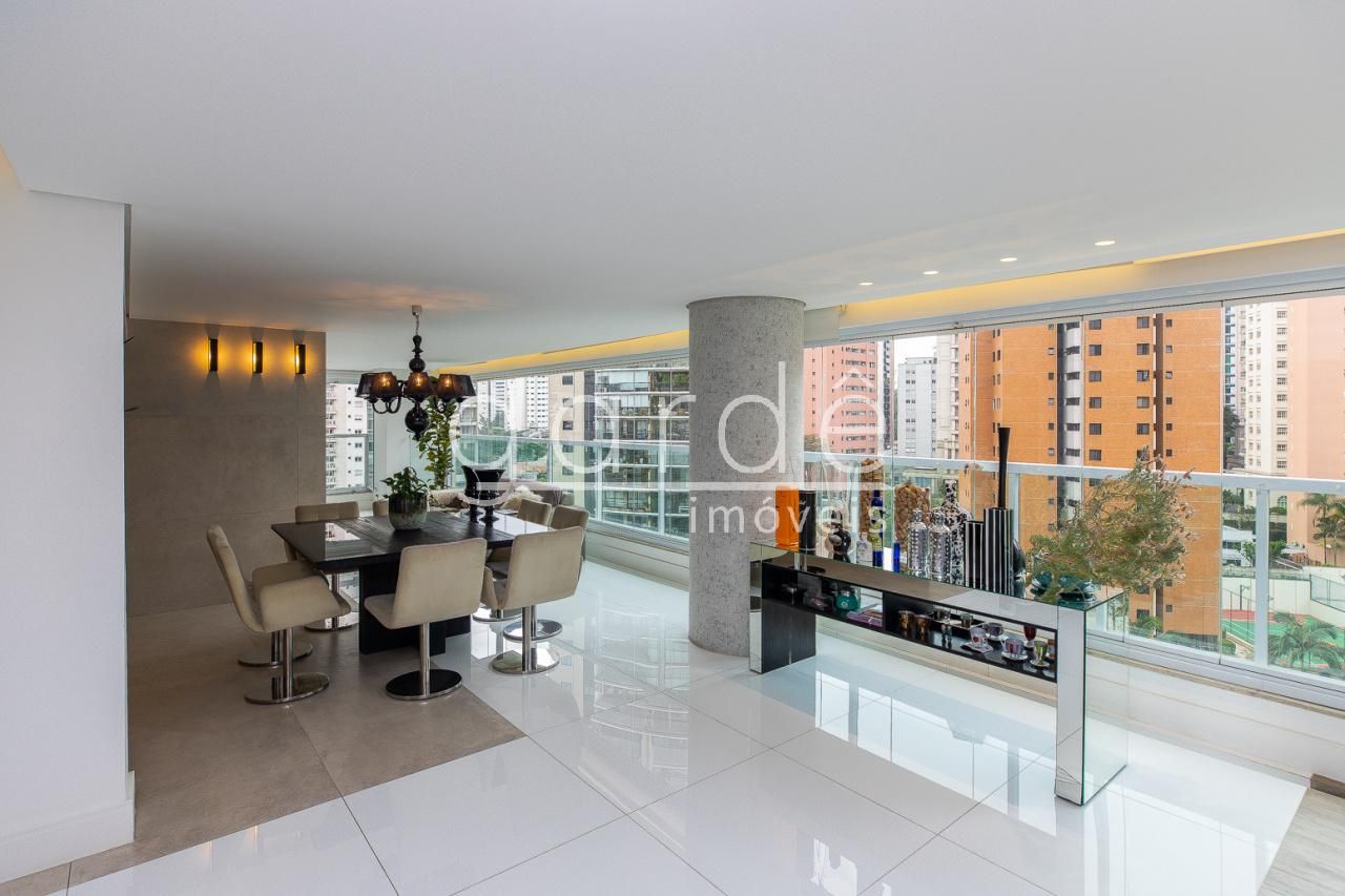 Apartamento com 4 suítes à venda em Moema, São Paulo, por R$ 11.899.000 Imagem 4