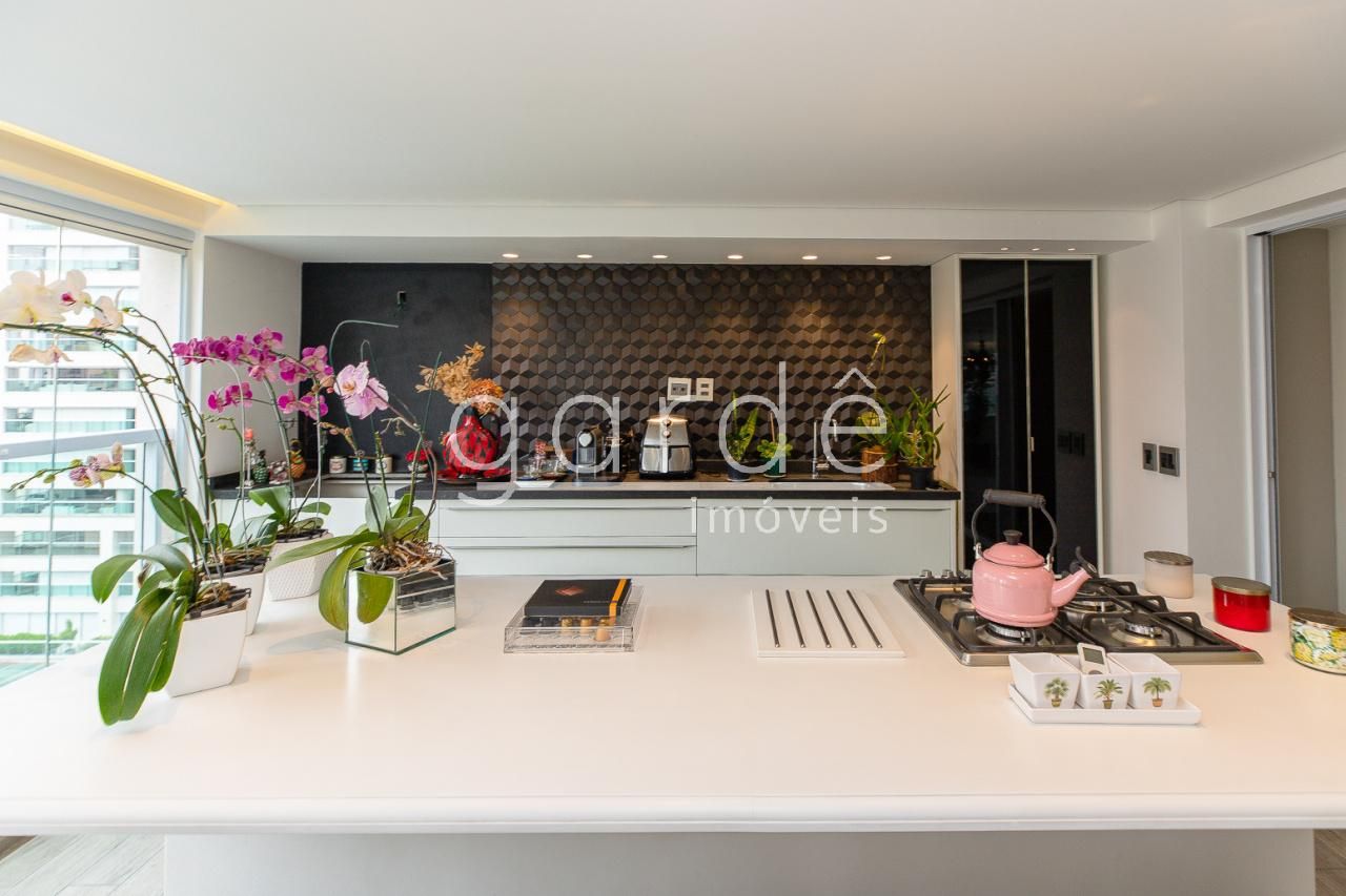 Apartamento com 4 suítes à venda em Moema, São Paulo, por R$ 11.899.000 Imagem 6