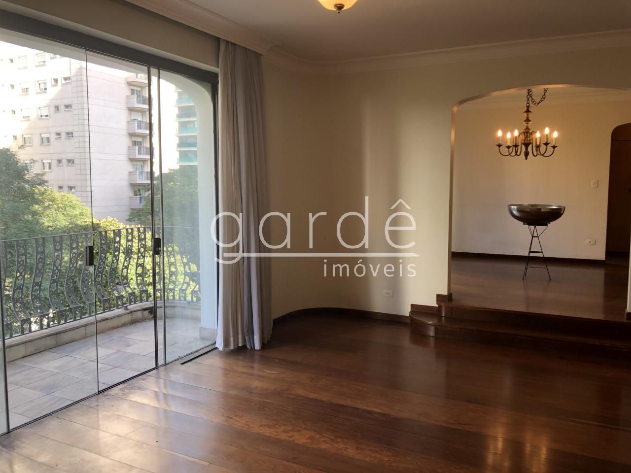 Apartamento com 2 suítes à venda em Moema, São Paulo, por R$ 2.200.000 Imagem 4