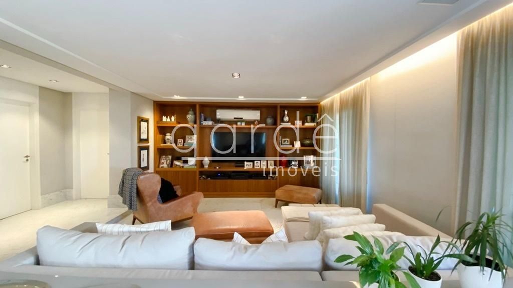 Apartamento com 3 suítes à venda em Moema, São Paulo, por R$ 3.900.000 Imagem 8