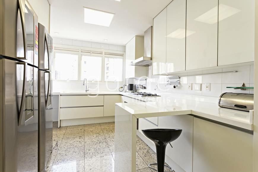 Apartamento com 4 suítes à venda em Vila Nova Conceição, São Paulo, por R$ 11.700.000 Imagem 7