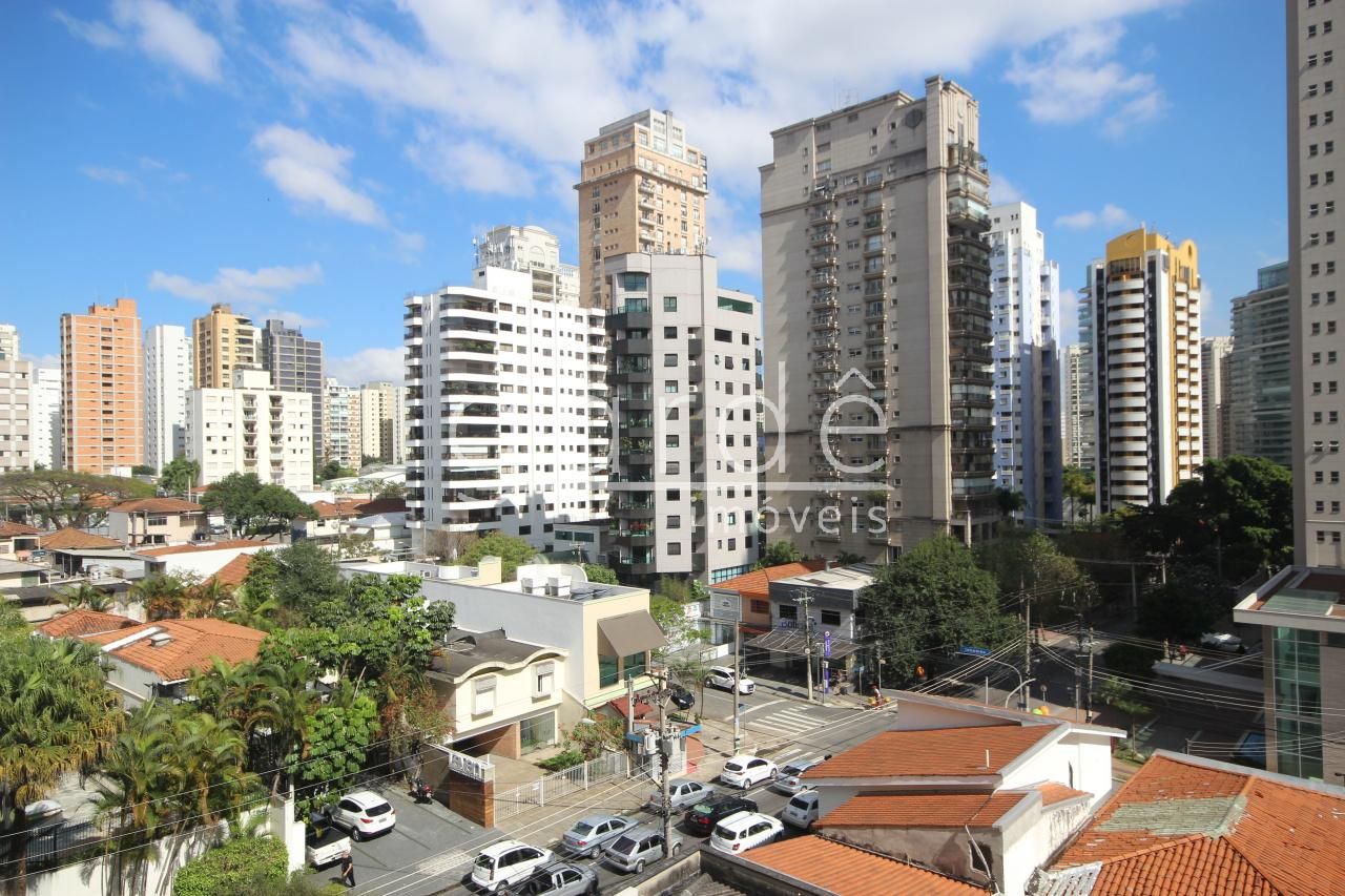Apartamento com 3 suítes à venda em Moema, São Paulo, por R$ 4.300.000 Imagem 4