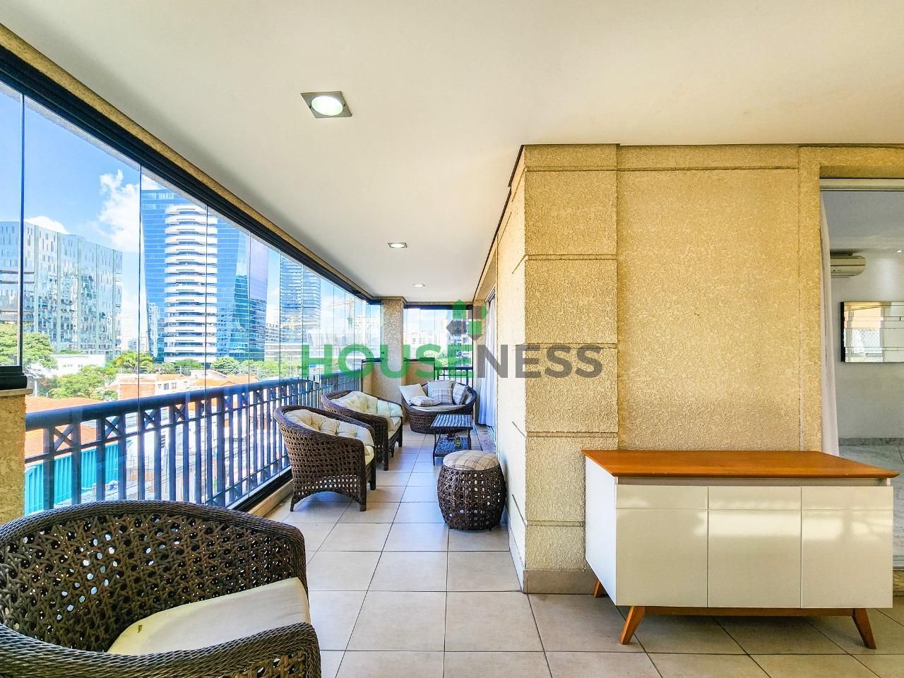 Apartamento com 3 suítes à venda em Vila Nova Conceição, São Paulo, por R$ 4.300.000 Imagem 6