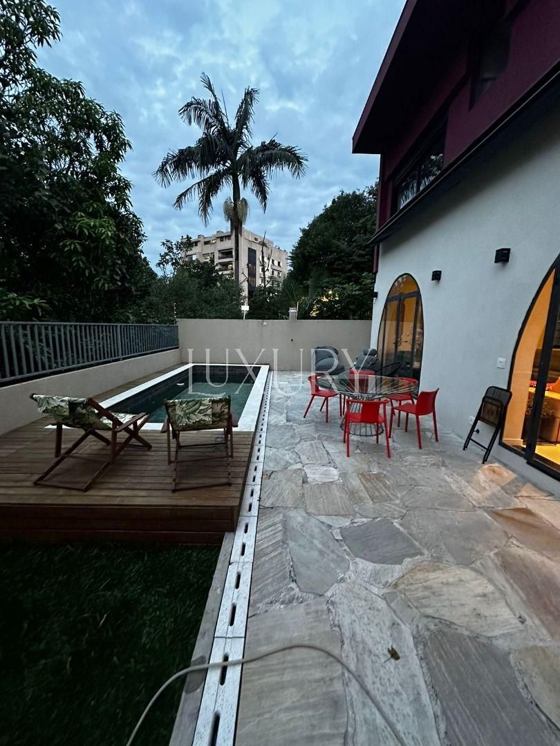 Casa com 3 suítes à venda em Vila Madalena, São Paulo, por R$ 4.500.000 Imagem 7