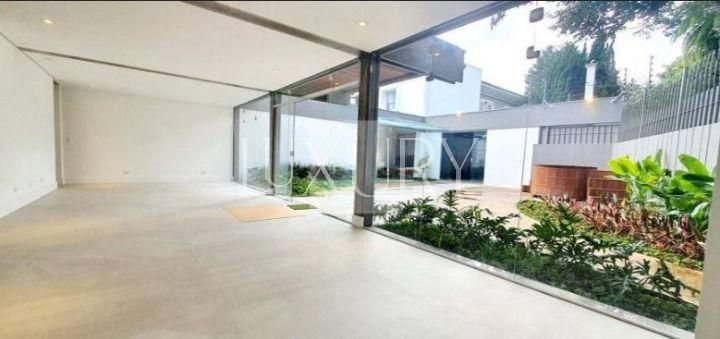 Casa com 2 suítes à venda em Jardim Paulista, São Paulo, por R$ 13.800.000 Imagem 6