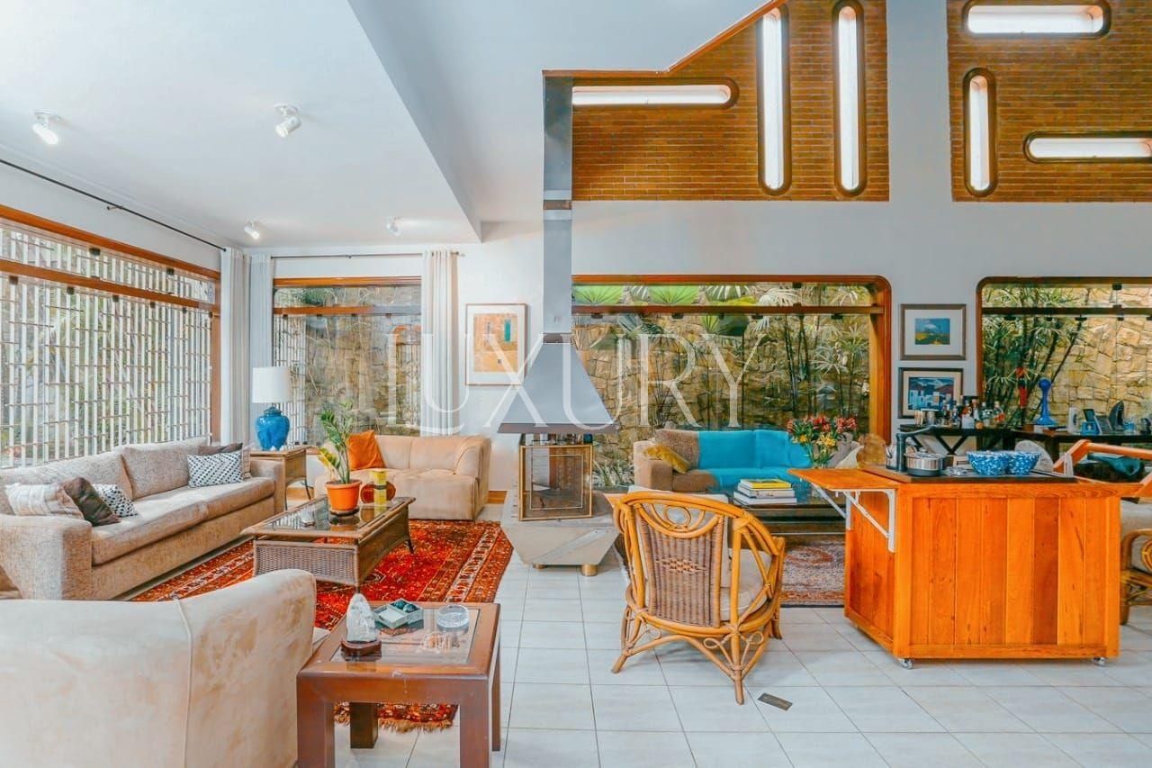 Casa com 4 suítes à venda em Alto de Pinheiros, São Paulo, por R$ 4.849.000 Imagem 4