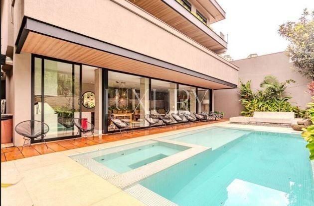 Casa com 4 suítes à venda em Cidade Jardim, São Paulo, por R$ 11.000.000 Imagem 4
