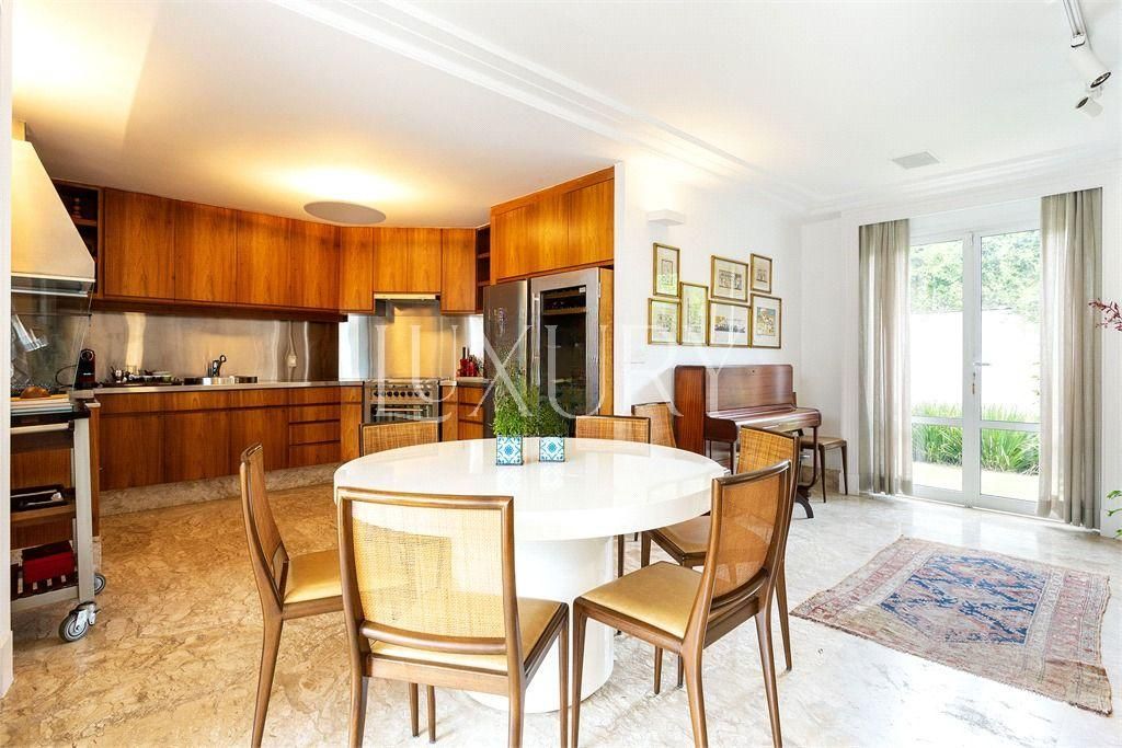 Casa com 2 suítes à venda em Alto de Pinheiros, São Paulo, por R$ 9.400.000 Imagem 5