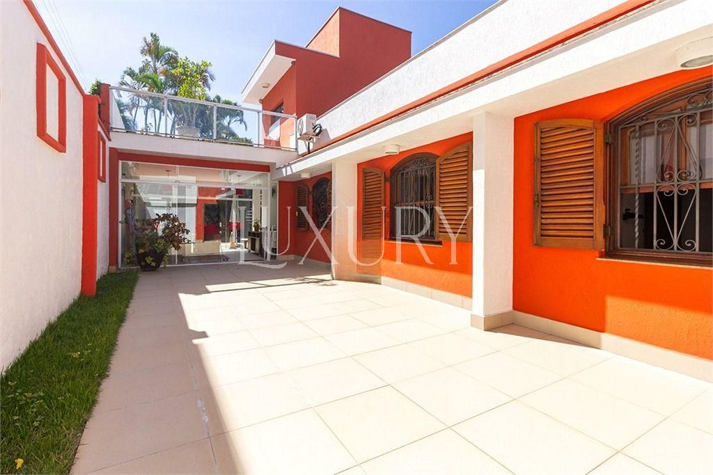 Casa com 2 suítes à venda em Alto de Pinheiros, São Paulo, por R$ 5.950.000 Imagem 5