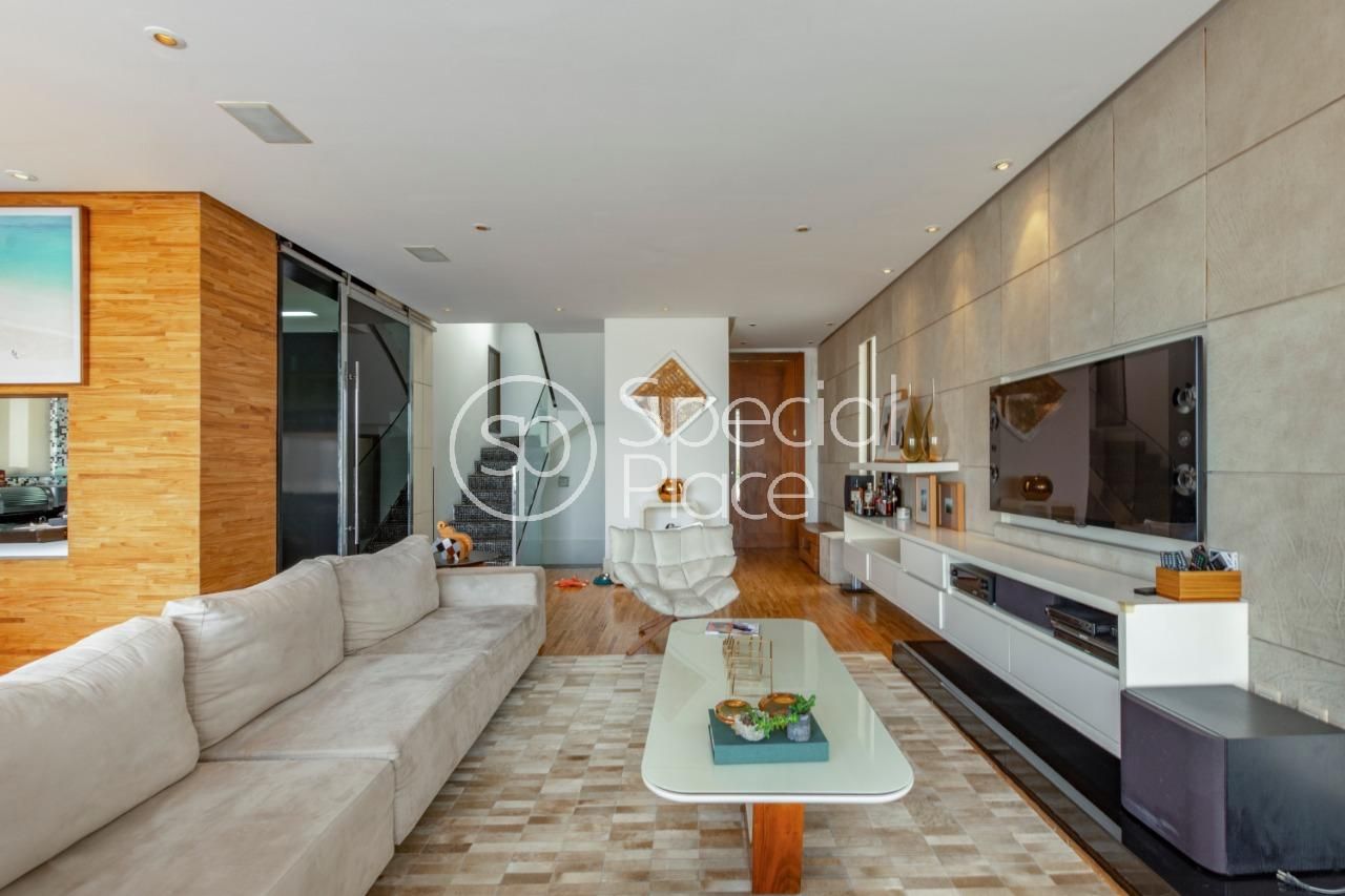 Casa de condomínio com 3 suítes à venda em Cidade Jardim, São Paulo, por R$ 8.000.000 Imagem 4