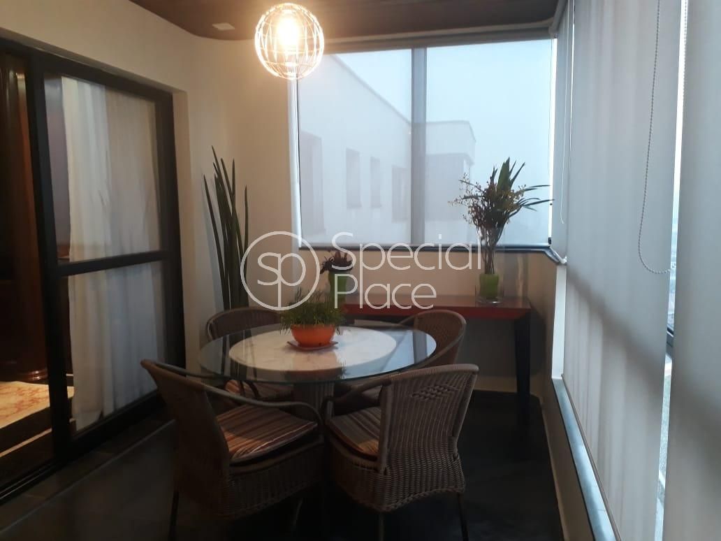 Apartamento com 3 suítes à venda em Moema, São Paulo, por R$ 3.200.000 Imagem 5
