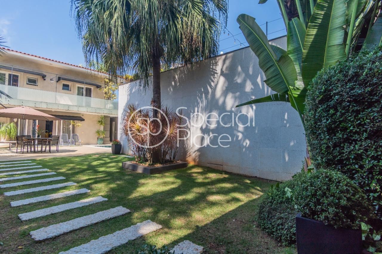 Casa com 4 suítes à venda em Pacaembu, São Paulo, por R$ 8.800.000 Imagem 8