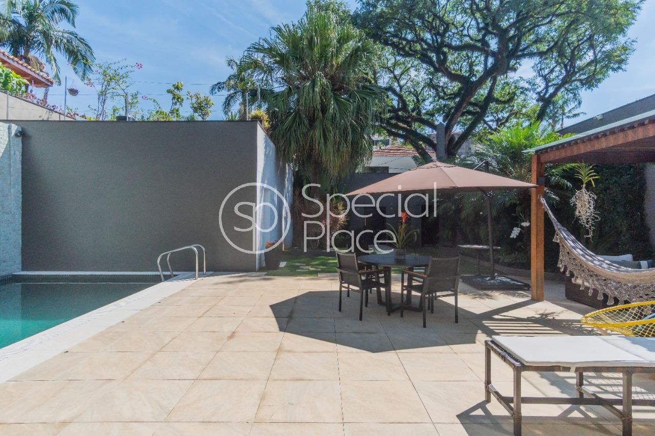 Casa com 4 suítes à venda em Pacaembu, São Paulo, por R$ 8.800.000 Imagem 5