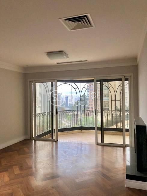 Apartamento com 4 suítes à venda em Panamby, São Paulo, por R$ 3.800.000 Imagem 8