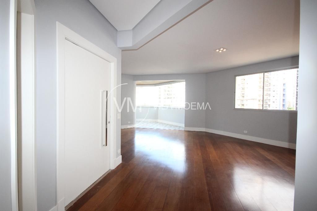 Apartamento com 3 suítes à venda em Moema, São Paulo, por R$ 4.300.000 Imagem 5