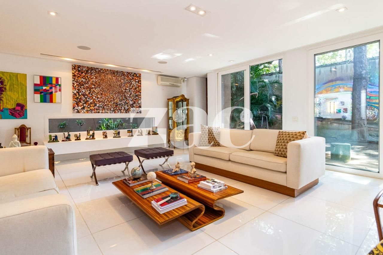 Casa com 5 suítes à venda em Alto De Pinheiros, São Paulo, por R$ 5.950.000 Imagem 5