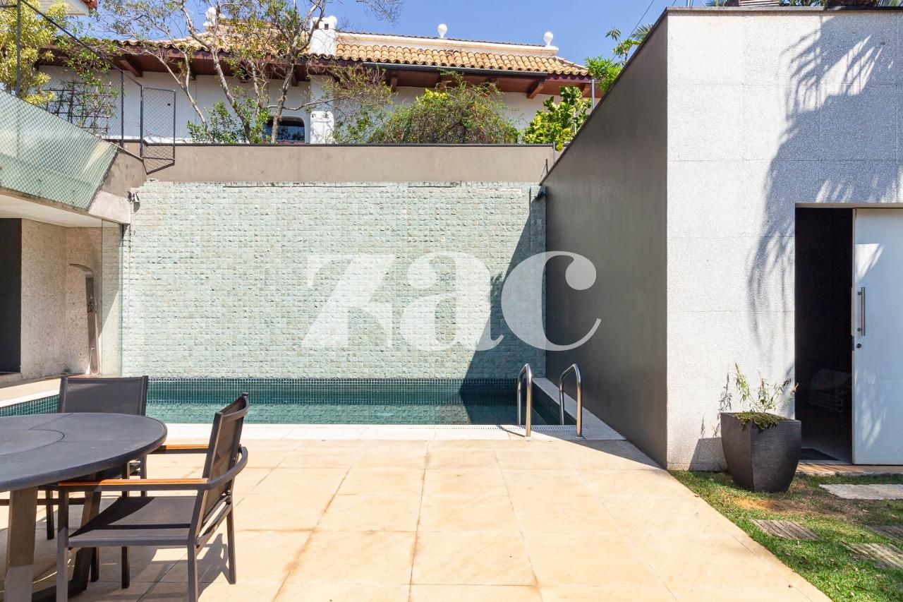 Casa com 5 suítes à venda em Pacaembu, São Paulo, por R$ 5.900.000 Imagem 4