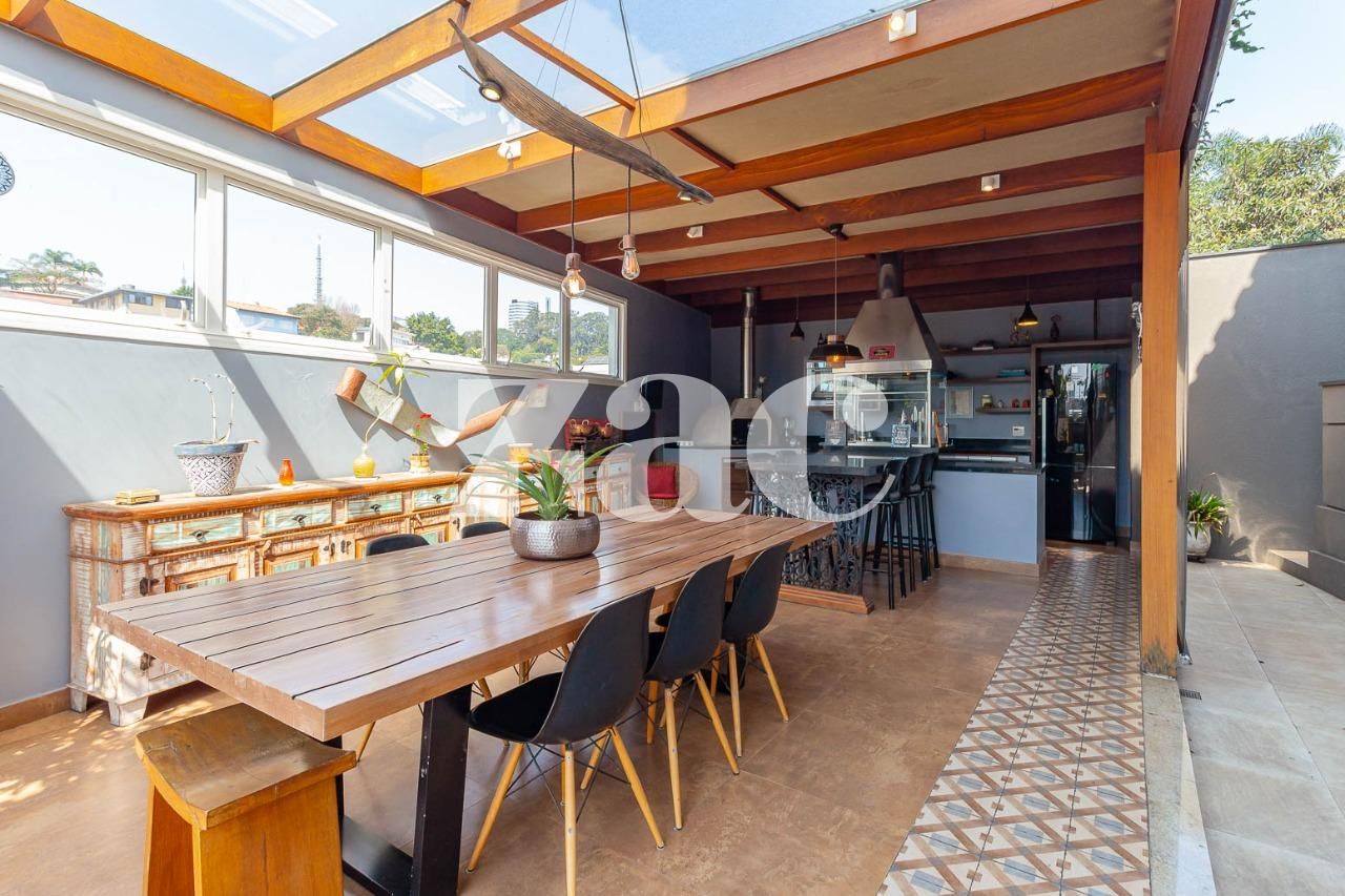 Casa com 5 suítes à venda em Pacaembu, São Paulo, por R$ 5.900.000 Imagem 6