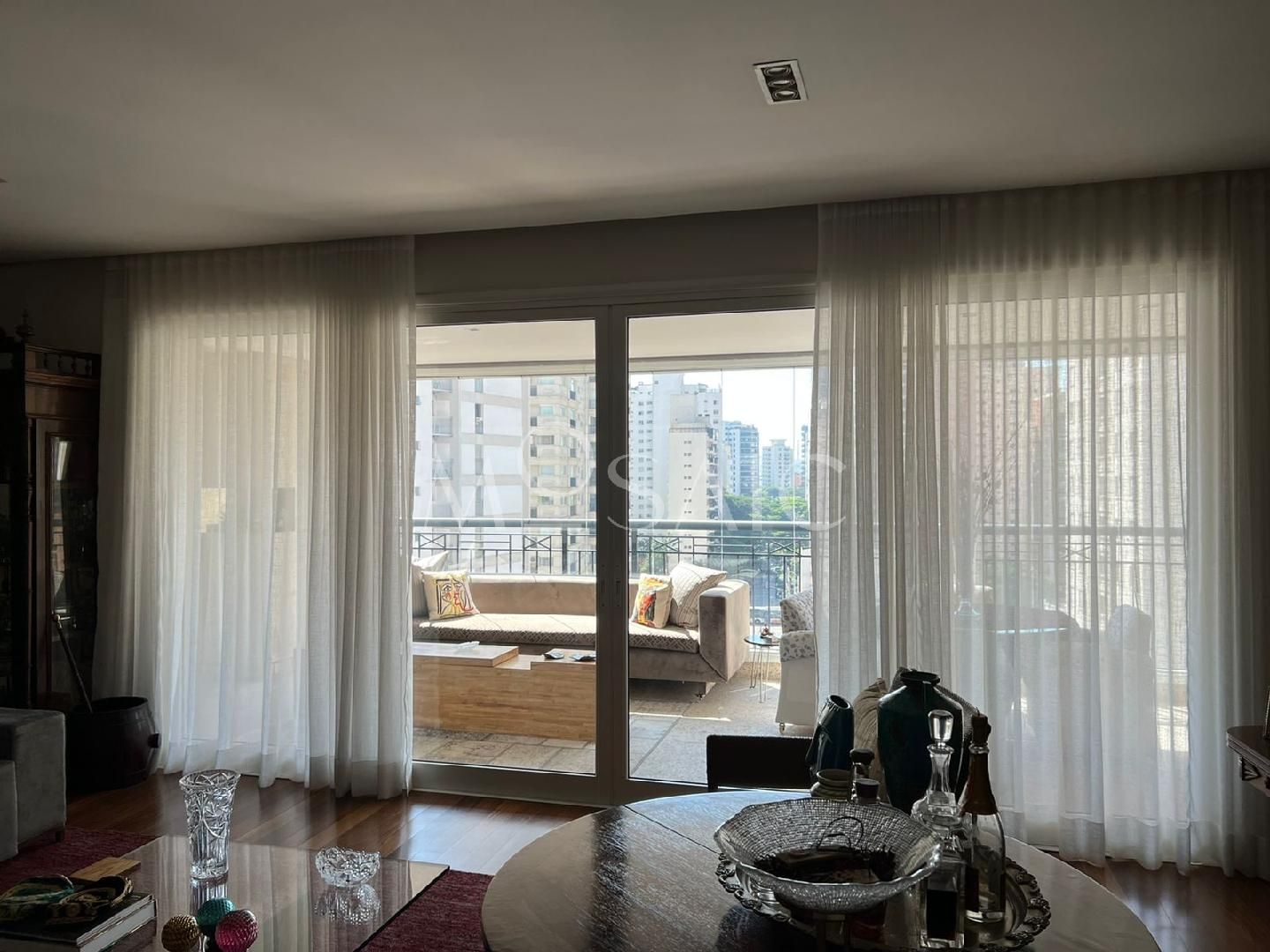 Apartamento com 3 suítes à venda em Vila Nova Conceição, São Paulo, por R$ 11.800.000 Imagem 4