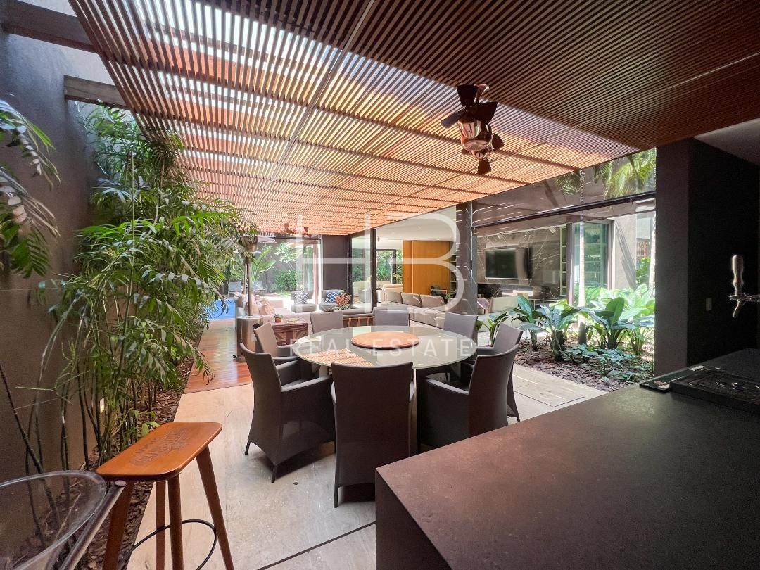 Casa com 5 suítes à venda em Jardim América, São Paulo, por R$ 26.600.000 Imagem 5