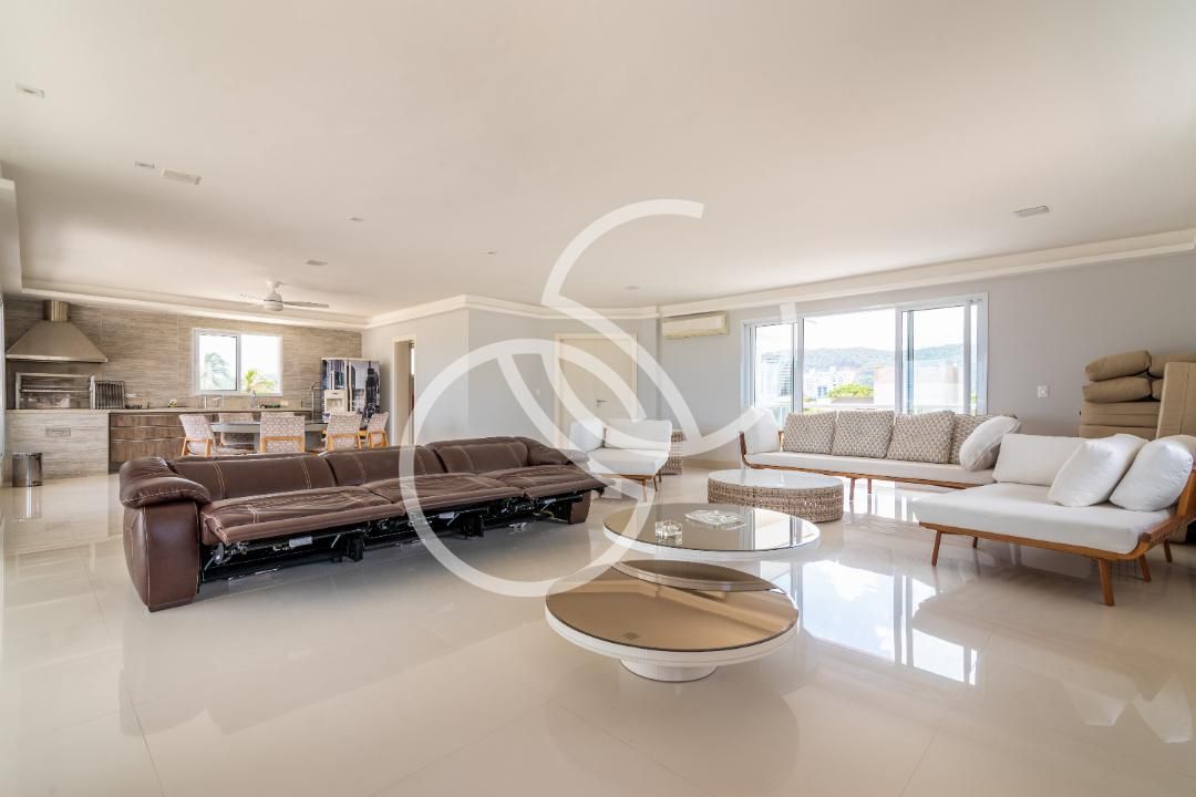 Casa com 5 suítes à venda em Enseada, Guarujá, por R$ 12.000.000 Imagem 4