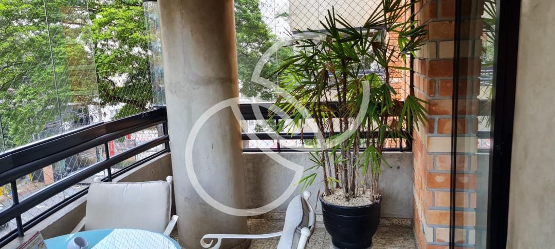 Apartamento com 3 suítes à venda em Moema, São Paulo, por R$ 3.900.000 Imagem 6