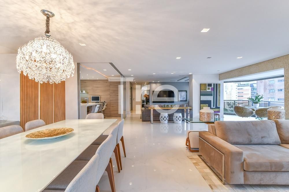 Apartamento com 3 suítes à venda em Vila Nova Conceição, São Paulo, por R$ 9.400.000 Imagem 8