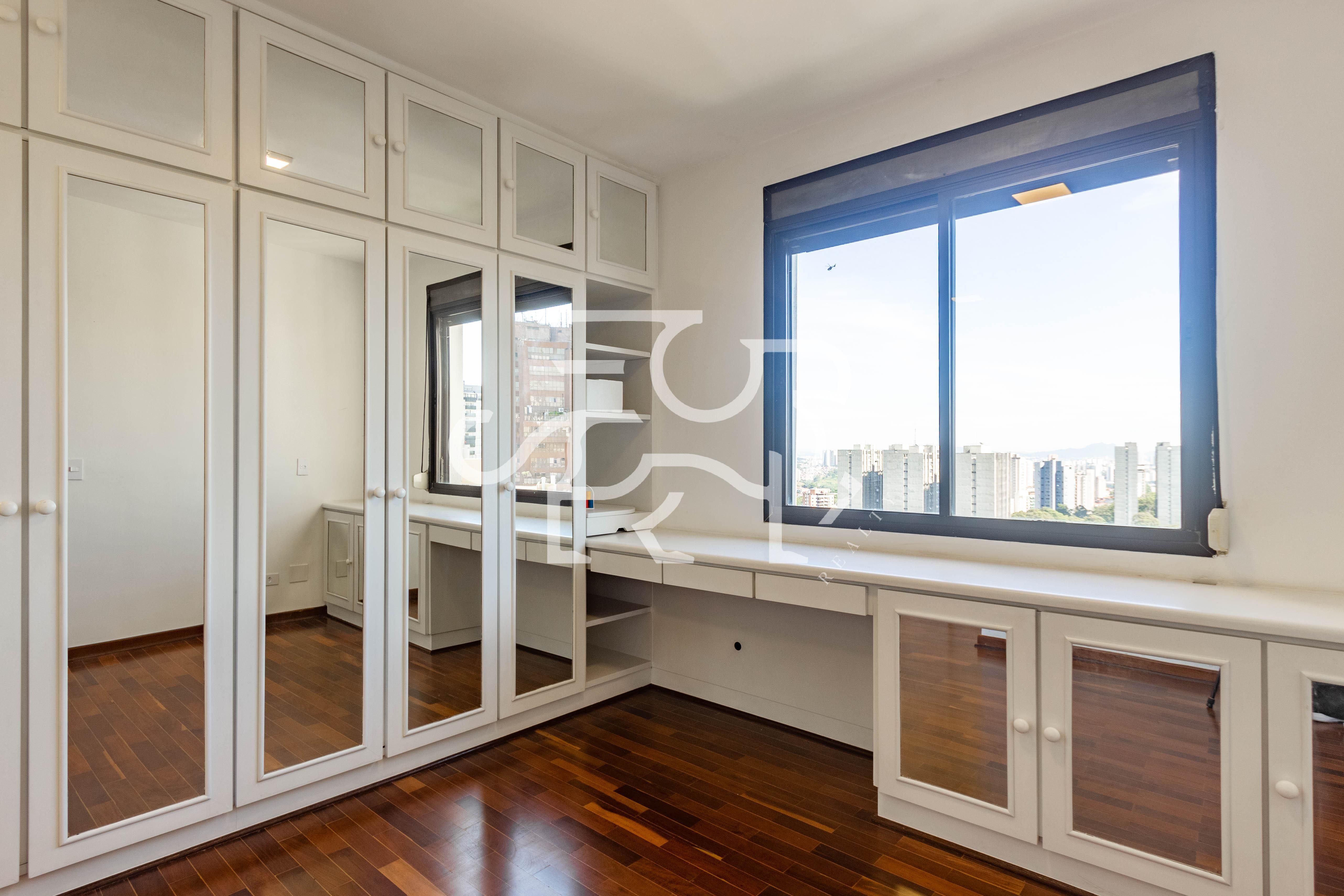 Apartamento com 2 suítes à venda em Morumbi, São Paulo, por R$ 3.900.000 Imagem 4