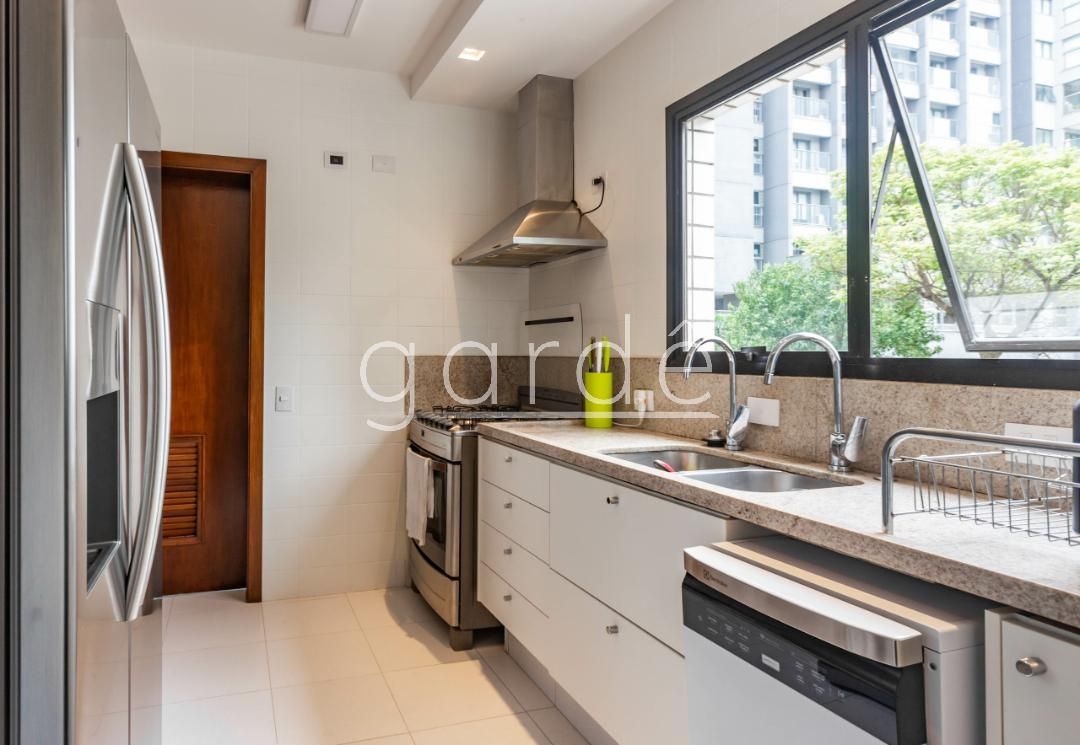 Apartamento com 2 suítes à venda em Moema, São Paulo, por R$ 3.420.000 Imagem 8