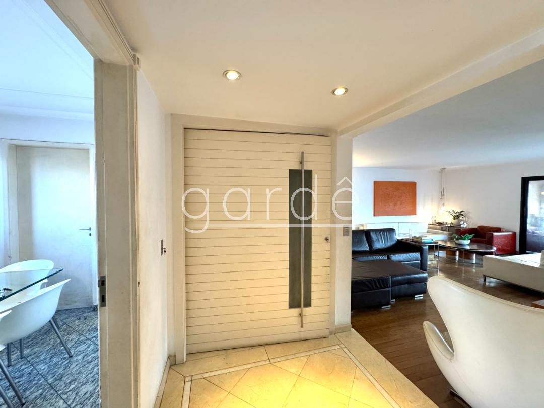 Apartamento com 2 suítes à venda em Moema, São Paulo, por R$ 3.200.000 Imagem 8