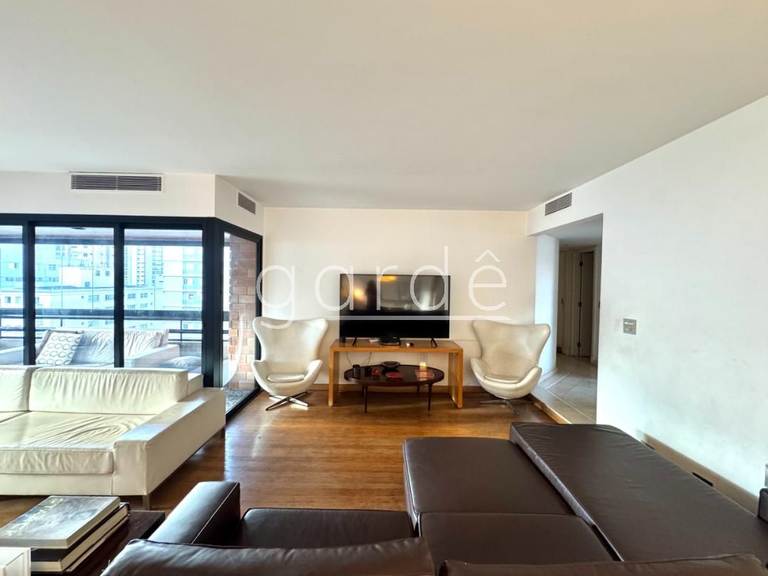 Apartamento com 2 suítes à venda em Moema, São Paulo, por R$ 3.200.000 Imagem 7