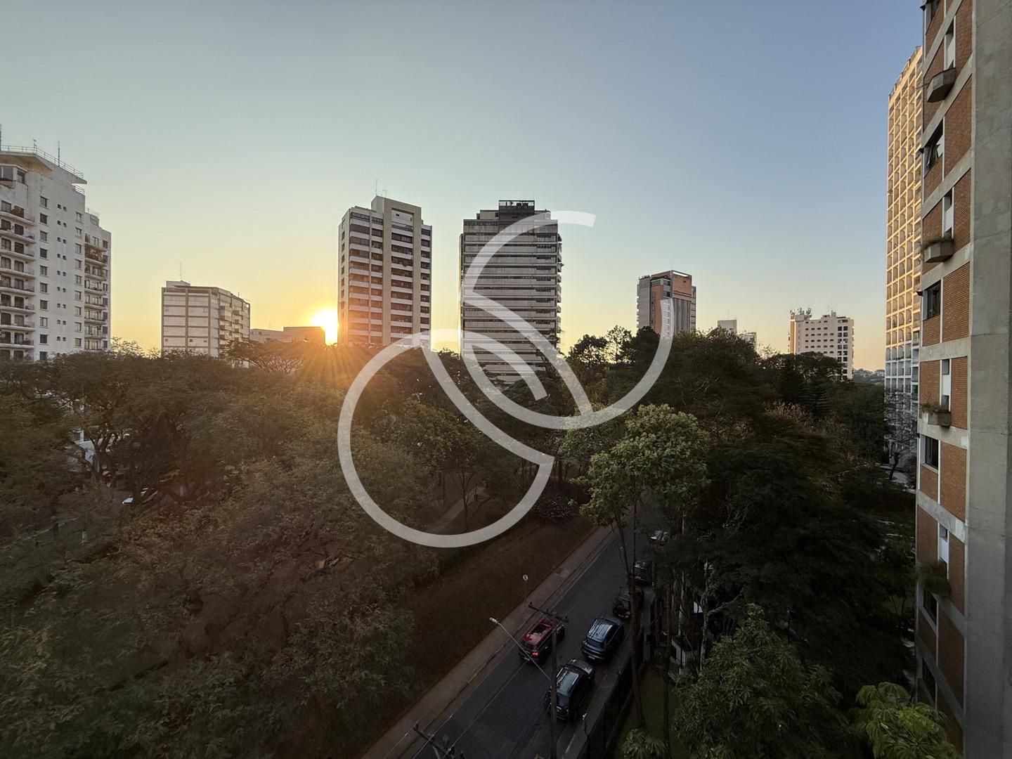 Apartamento com 3 suítes à venda em Real Parque, São Paulo, por R$ 2.130.000 Imagem 4